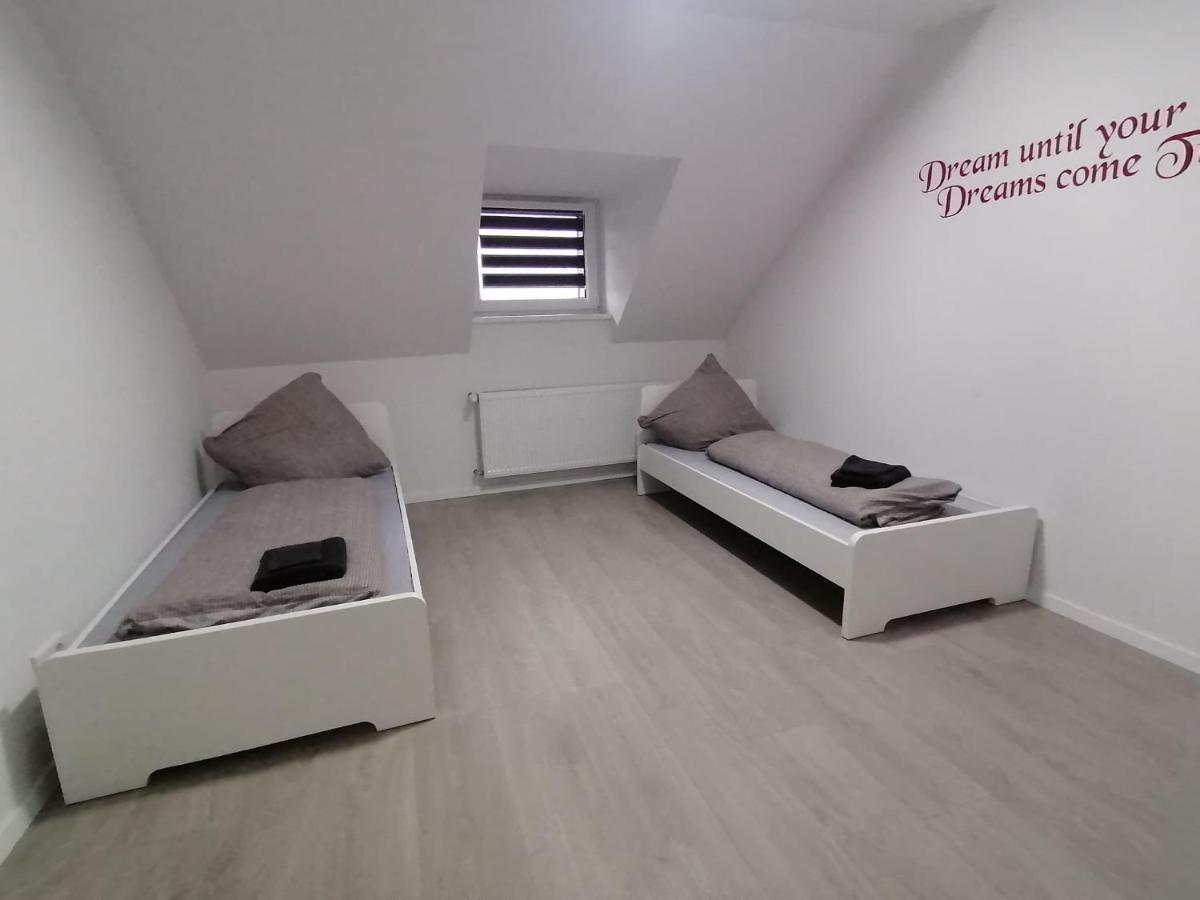 Estrella24 Living Rooms Chita ヘルネ エクステリア 写真