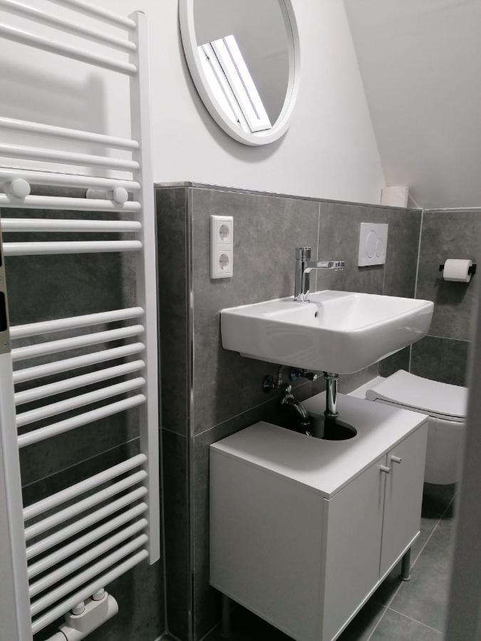 Estrella24 Living Rooms Chita ヘルネ エクステリア 写真